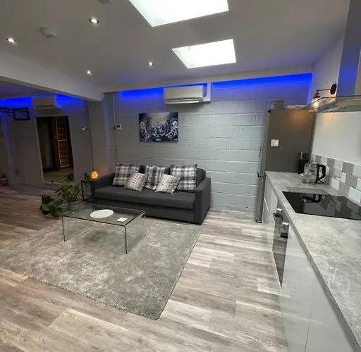 Terry's Yard, Southville, * ブリストル