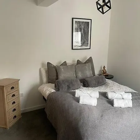 Terry's Yard, Southville, *